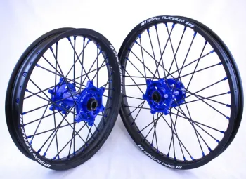 SMPro-platinum crossvelgen blauwe naaf met zwarte spaken