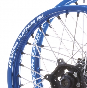 SM Pro platinum crosswielen blauwe velg met zwarte naaf