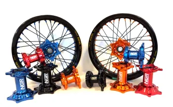 supermoto-ngr-naven-naaf-zwart-oranje-blauw-rood