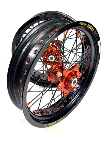 NGR Supermoto wielen met Excel velg voor KTM
