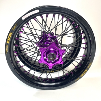 Supermoto wielen met paarse naaf
